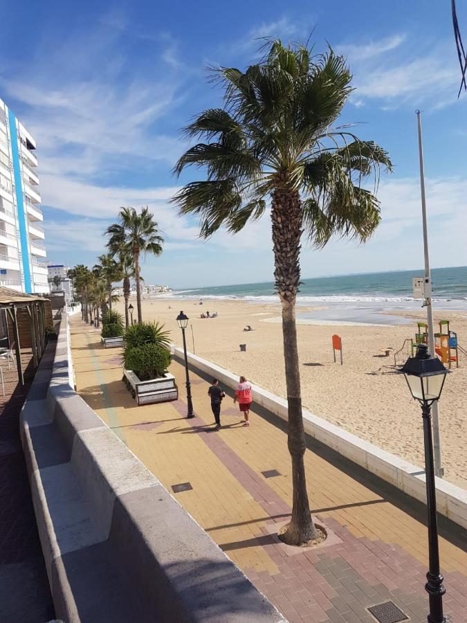 La Costilla Centro Y Playa Rota Buitenkant foto